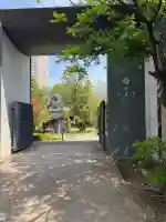 天王寺の{uncategorized: "未分類", other: "その他", undefined: "問題あり", building: "その他建物", grave: "お墓", sacred_gate: "鳥居", guardian: "狛犬", statue: "像", buddha: "仏像", history: "歴史", nature: "自然", garden: "庭園", animal: "動物", pagoda: "塔", temizu: "手水舎", mountain_gate: "山門・神門", sanctuary: "本殿・本堂", subordinate: "末社・摂社", art: "芸術", scenery: "景色", jizo: "地蔵", ema: "絵馬", goshuin: "御朱印", omikuji: "おみくじ", items: "授与品その他", amulet: "お守り", goshuincho: "御朱印帳", eats: "食事", festival: "お祭り", votive_dance: "神楽", shichigosan: "七五三参", wedding: "結婚式", experience: "体験その他", initially: "初詣", around: "周辺", anti_infection: "感染症対策"}