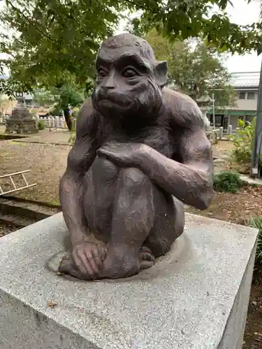 日吉神社の像