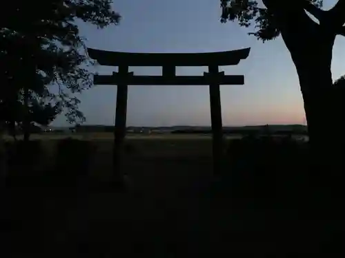 吾妻神社の鳥居