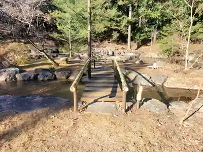 鶏足寺のその他建物