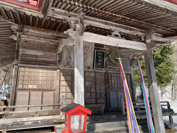 兜神社の本殿