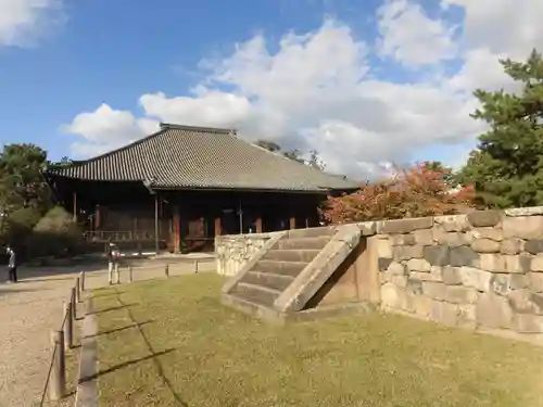 西大寺の本殿・本堂