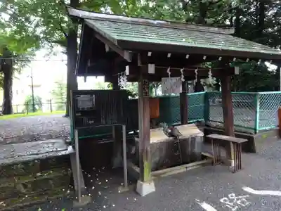 諏訪神社の手水舎