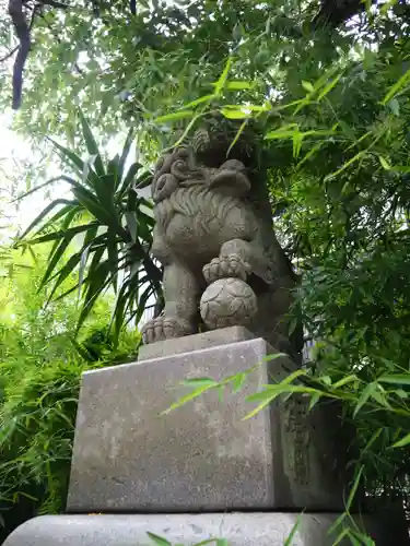 春日神社の狛犬