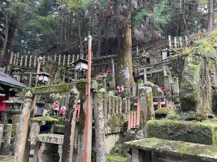 伏見稲荷大社 御膳谷奉拝所(京都府)