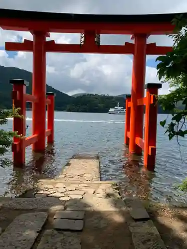 箱根神社の鳥居