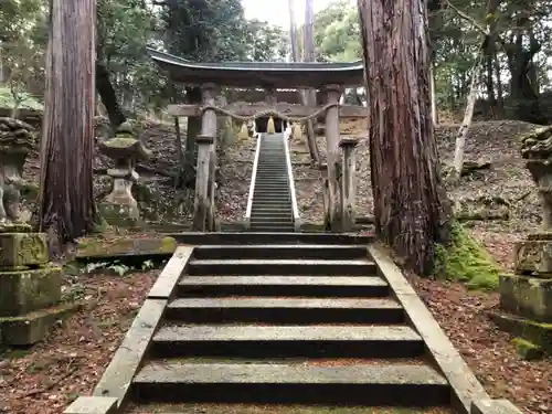 襏枳神社(橘枳神社)の鳥居