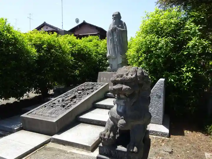 正一位霊験稲荷社の狛犬