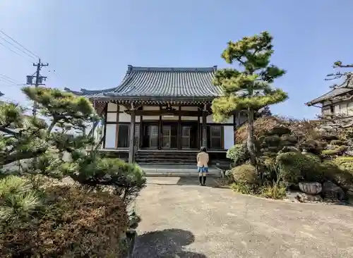 楽栄寺の本殿