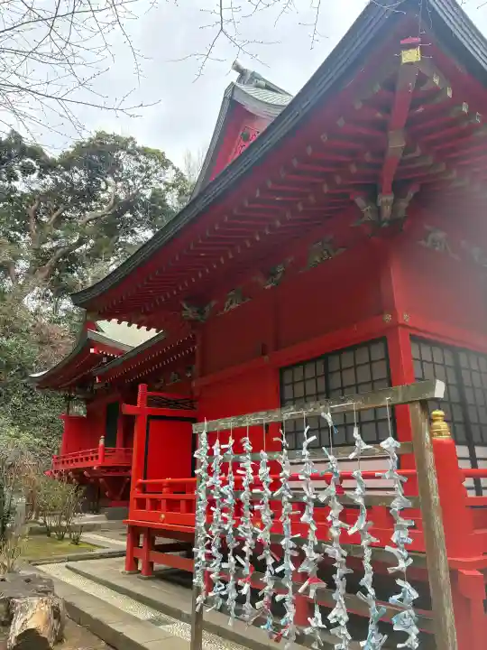 江島神社の{uncategorized: "未分類", other: "その他", undefined: "問題あり", building: "その他建物", grave: "お墓", sacred_gate: "鳥居", guardian: "狛犬", statue: "像", buddha: "仏像", history: "歴史", nature: "自然", garden: "庭園", animal: "動物", pagoda: "塔", temizu: "手水舎", mountain_gate: "山門・神門", sanctuary: "本殿・本堂", subordinate: "末社・摂社", art: "芸術", scenery: "景色", jizo: "地蔵", ema: "絵馬", goshuin: "御朱印", omikuji: "おみくじ", items: "授与品その他", amulet: "お守り", goshuincho: "御朱印帳", eats: "食事", festival: "お祭り", votive_dance: "神楽", shichigosan: "七五三参", wedding: "結婚式", experience: "体験その他", initially: "初詣", around: "周辺", anti_infection: "感染症対策"}