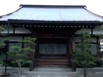 穴馬興正寺別院の本殿・本堂