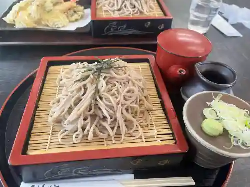鷲子山上神社の{uncategorized: "未分類", other: "その他", undefined: "問題あり", building: "その他建物", grave: "お墓", sacred_gate: "鳥居", guardian: "狛犬", statue: "像", buddha: "仏像", history: "歴史", nature: "自然", garden: "庭園", animal: "動物", pagoda: "塔", temizu: "手水舎", mountain_gate: "山門・神門", sanctuary: "本殿・本堂", subordinate: "末社・摂社", art: "芸術", scenery: "景色", jizo: "地蔵", ema: "絵馬", goshuin: "御朱印", omikuji: "おみくじ", items: "授与品その他", amulet: "お守り", goshuincho: "御朱印帳", eats: "食事", festival: "お祭り", votive_dance: "神楽", shichigosan: "七五三参", wedding: "結婚式", experience: "体験その他", initially: "初詣", around: "周辺", anti_infection: "感染症対策"}