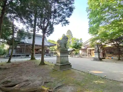 加茂神社の{uncategorized: "未分類", other: "その他", undefined: "問題あり", building: "その他建物", grave: "お墓", sacred_gate: "鳥居", guardian: "狛犬", statue: "像", buddha: "仏像", history: "歴史", nature: "自然", garden: "庭園", animal: "動物", pagoda: "塔", temizu: "手水舎", mountain_gate: "山門・神門", sanctuary: "本殿・本堂", subordinate: "末社・摂社", art: "芸術", scenery: "景色", jizo: "地蔵", ema: "絵馬", goshuin: "御朱印", omikuji: "おみくじ", items: "授与品その他", amulet: "お守り", goshuincho: "御朱印帳", eats: "食事", festival: "お祭り", votive_dance: "神楽", shichigosan: "七五三参", wedding: "結婚式", experience: "体験その他", initially: "初詣", around: "周辺", anti_infection: "感染症対策"}