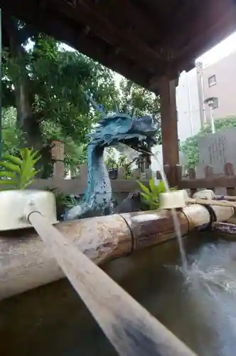 江島杉山神社の手水