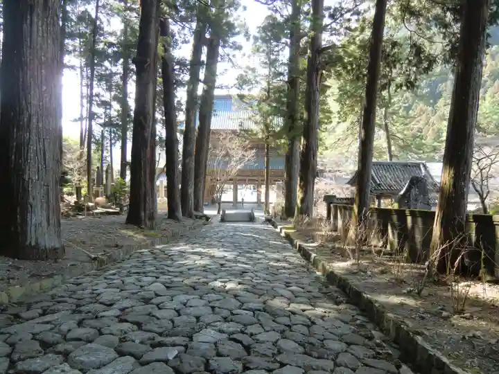 久遠寺(山梨県)