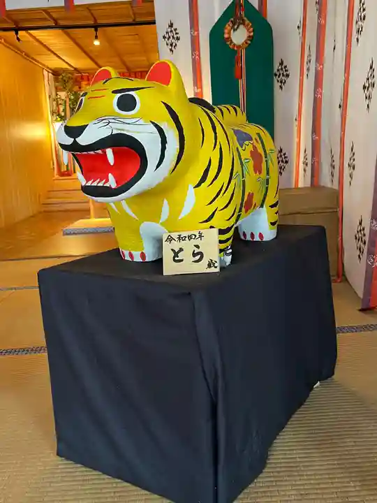 高司神社〜むすびの神の鎮まる社〜の狛犬