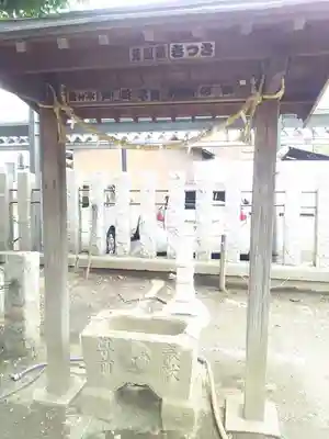 出世稲荷神社の手水舎