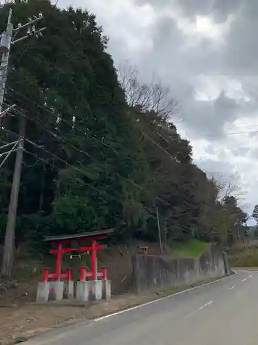 白山神社の鳥居