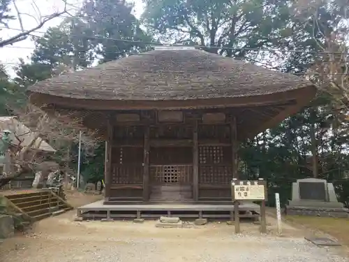 西明寺の本殿・本堂