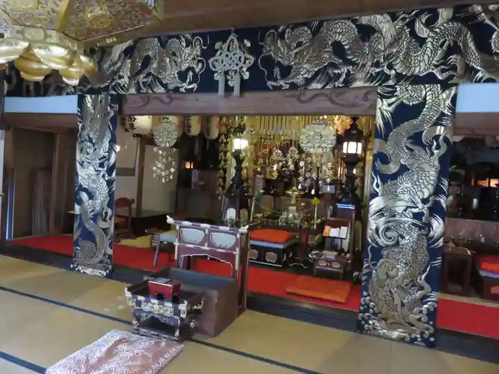 吉祥寺の本殿・本堂