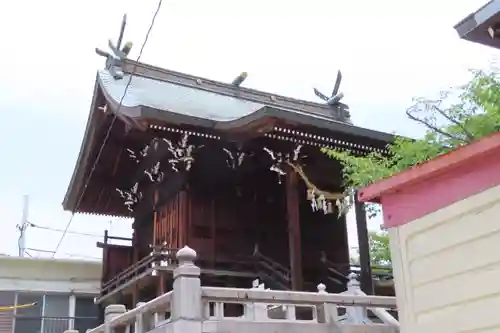 八岩華神社の本殿