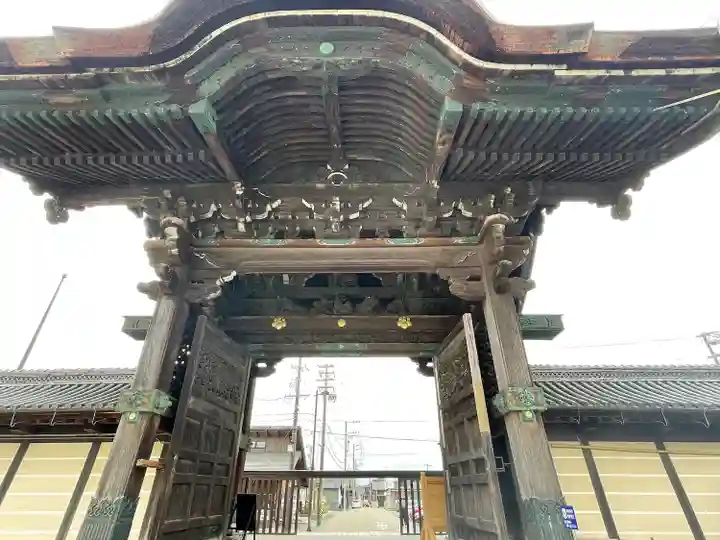 本山専修寺(三重県)