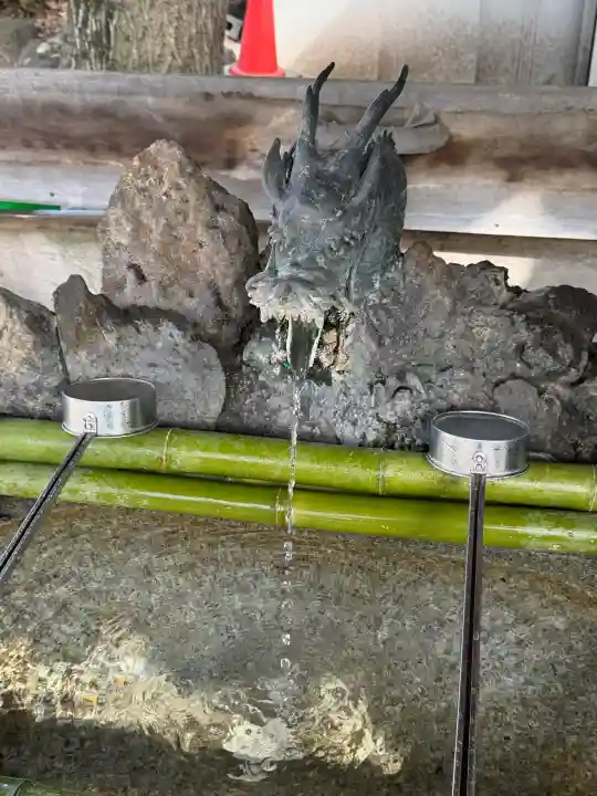 須賀神社の{uncategorized: "未分類", other: "その他", undefined: "問題あり", building: "その他建物", grave: "お墓", sacred_gate: "鳥居", guardian: "狛犬", statue: "像", buddha: "仏像", history: "歴史", nature: "自然", garden: "庭園", animal: "動物", pagoda: "塔", temizu: "手水舎", mountain_gate: "山門・神門", sanctuary: "本殿・本堂", subordinate: "末社・摂社", art: "芸術", scenery: "景色", jizo: "地蔵", ema: "絵馬", goshuin: "御朱印", omikuji: "おみくじ", items: "授与品その他", amulet: "お守り", goshuincho: "御朱印帳", eats: "食事", festival: "お祭り", votive_dance: "神楽", shichigosan: "七五三参", wedding: "結婚式", experience: "体験その他", initially: "初詣", around: "周辺", anti_infection: "感染症対策"}