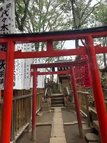 代々木八幡宮の{uncategorized: "未分類", other: "その他", undefined: "問題あり", building: "その他建物", grave: "お墓", sacred_gate: "鳥居", guardian: "狛犬", statue: "像", buddha: "仏像", history: "歴史", nature: "自然", garden: "庭園", animal: "動物", pagoda: "塔", temizu: "手水舎", mountain_gate: "山門・神門", sanctuary: "本殿・本堂", subordinate: "末社・摂社", art: "芸術", scenery: "景色", jizo: "地蔵", ema: "絵馬", goshuin: "御朱印", omikuji: "おみくじ", items: "授与品その他", amulet: "お守り", goshuincho: "御朱印帳", eats: "食事", festival: "お祭り", votive_dance: "神楽", shichigosan: "七五三参", wedding: "結婚式", experience: "体験その他", initially: "初詣", around: "周辺", anti_infection: "感染症対策"}