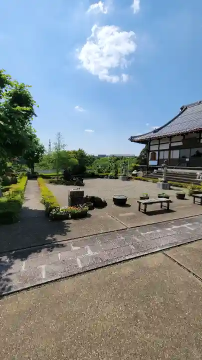 小山寺の{uncategorized: "未分類", other: "その他", undefined: "問題あり", building: "その他建物", grave: "お墓", sacred_gate: "鳥居", guardian: "狛犬", statue: "像", buddha: "仏像", history: "歴史", nature: "自然", garden: "庭園", animal: "動物", pagoda: "塔", temizu: "手水舎", mountain_gate: "山門・神門", sanctuary: "本殿・本堂", subordinate: "末社・摂社", art: "芸術", scenery: "景色", jizo: "地蔵", ema: "絵馬", goshuin: "御朱印", omikuji: "おみくじ", items: "授与品その他", amulet: "お守り", goshuincho: "御朱印帳", eats: "食事", festival: "お祭り", votive_dance: "神楽", shichigosan: "七五三参", wedding: "結婚式", experience: "体験その他", initially: "初詣", around: "周辺", anti_infection: "感染症対策"}