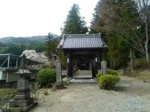 大公寺の山門