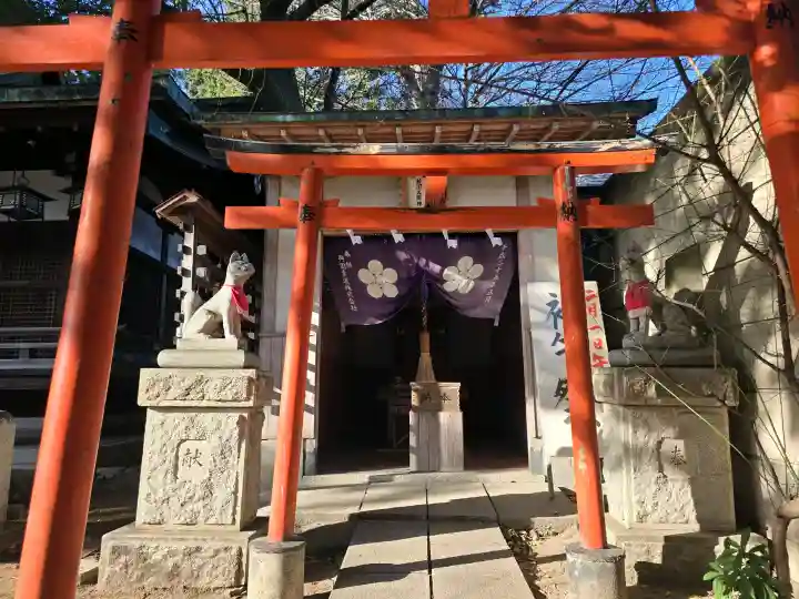 河内國魂神社の{uncategorized: "未分類", other: "その他", undefined: "問題あり", building: "その他建物", grave: "お墓", sacred_gate: "鳥居", guardian: "狛犬", statue: "像", buddha: "仏像", history: "歴史", nature: "自然", garden: "庭園", animal: "動物", pagoda: "塔", temizu: "手水舎", mountain_gate: "山門・神門", sanctuary: "本殿・本堂", subordinate: "末社・摂社", art: "芸術", scenery: "景色", jizo: "地蔵", ema: "絵馬", goshuin: "御朱印", omikuji: "おみくじ", items: "授与品その他", amulet: "お守り", goshuincho: "御朱印帳", eats: "食事", festival: "お祭り", votive_dance: "神楽", shichigosan: "七五三参", wedding: "結婚式", experience: "体験その他", initially: "初詣", around: "周辺", anti_infection: "感染症対策"}