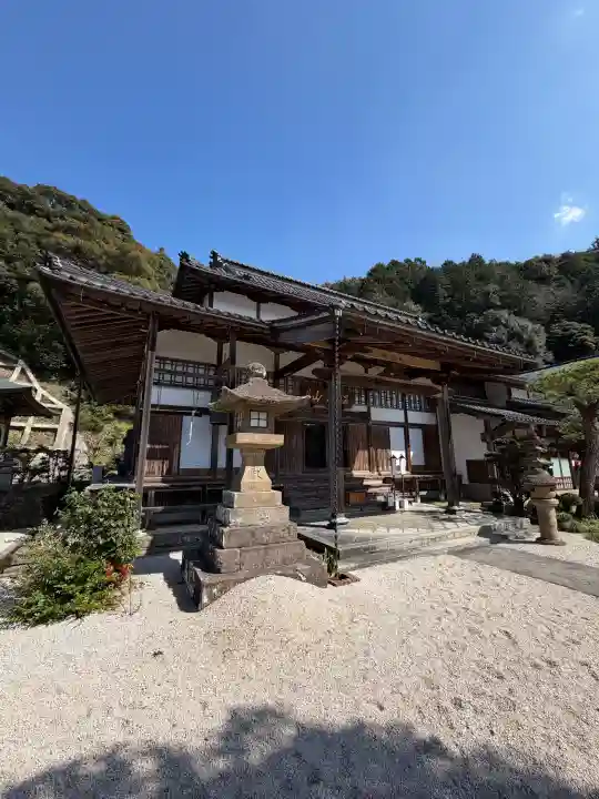 清巌寺の{uncategorized: "未分類", other: "その他", undefined: "問題あり", building: "その他建物", grave: "お墓", sacred_gate: "鳥居", guardian: "狛犬", statue: "像", buddha: "仏像", history: "歴史", nature: "自然", garden: "庭園", animal: "動物", pagoda: "塔", temizu: "手水舎", mountain_gate: "山門・神門", sanctuary: "本殿・本堂", subordinate: "末社・摂社", art: "芸術", scenery: "景色", jizo: "地蔵", ema: "絵馬", goshuin: "御朱印", omikuji: "おみくじ", items: "授与品その他", amulet: "お守り", goshuincho: "御朱印帳", eats: "食事", festival: "お祭り", votive_dance: "神楽", shichigosan: "七五三参", wedding: "結婚式", experience: "体験その他", initially: "初詣", around: "周辺", anti_infection: "感染症対策"}