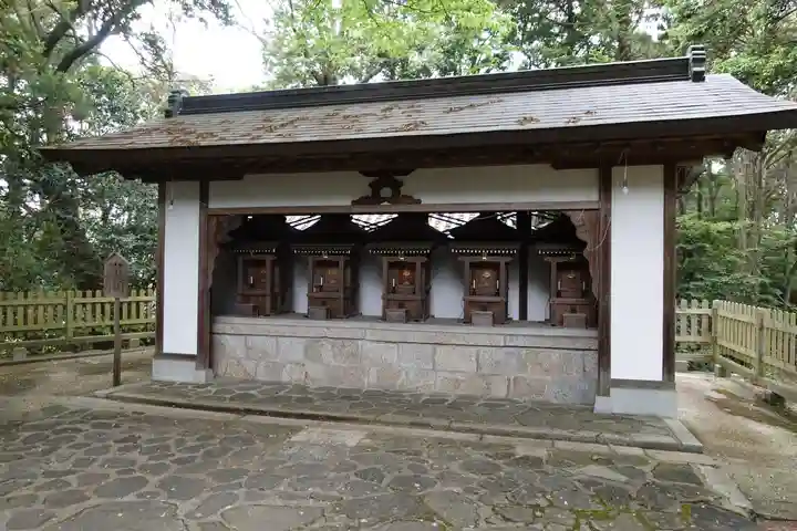 往馬坐伊古麻都比古神社の末社・摂社