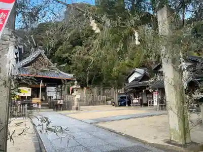 祇園神社の{uncategorized: "未分類", other: "その他", undefined: "問題あり", building: "その他建物", grave: "お墓", sacred_gate: "鳥居", guardian: "狛犬", statue: "像", buddha: "仏像", history: "歴史", nature: "自然", garden: "庭園", animal: "動物", pagoda: "塔", temizu: "手水舎", mountain_gate: "山門・神門", sanctuary: "本殿・本堂", subordinate: "末社・摂社", art: "芸術", scenery: "景色", jizo: "地蔵", ema: "絵馬", goshuin: "御朱印", omikuji: "おみくじ", items: "授与品その他", amulet: "お守り", goshuincho: "御朱印帳", eats: "食事", festival: "お祭り", votive_dance: "神楽", shichigosan: "七五三参", wedding: "結婚式", experience: "体験その他", initially: "初詣", around: "周辺", anti_infection: "感染症対策"}