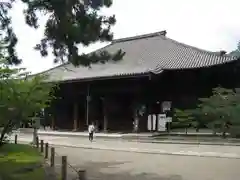 西大寺の本殿