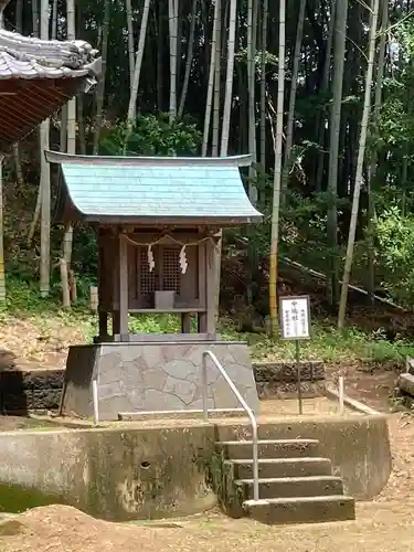 與理家神社の末社