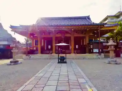 壬生寺の本殿・本堂