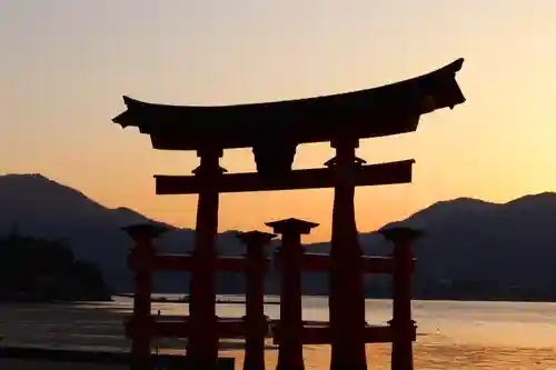 厳島神社(広島県)