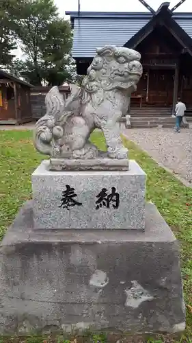 神居神社遥拝所の狛犬