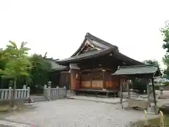 神明社の本殿