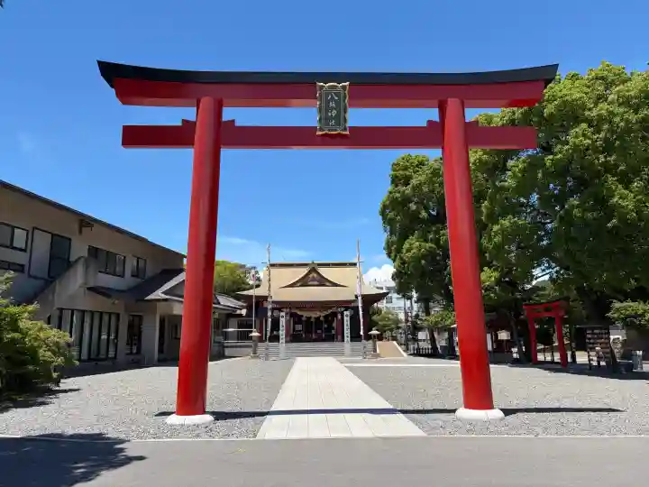 八坂神社の{uncategorized: "未分類", other: "その他", undefined: "問題あり", building: "その他建物", grave: "お墓", sacred_gate: "鳥居", guardian: "狛犬", statue: "像", buddha: "仏像", history: "歴史", nature: "自然", garden: "庭園", animal: "動物", pagoda: "塔", temizu: "手水舎", mountain_gate: "山門・神門", sanctuary: "本殿・本堂", subordinate: "末社・摂社", art: "芸術", scenery: "景色", jizo: "地蔵", ema: "絵馬", goshuin: "御朱印", omikuji: "おみくじ", items: "授与品その他", amulet: "お守り", goshuincho: "御朱印帳", eats: "食事", festival: "お祭り", votive_dance: "神楽", shichigosan: "七五三参", wedding: "結婚式", experience: "体験その他", initially: "初詣", around: "周辺", anti_infection: "感染症対策"}