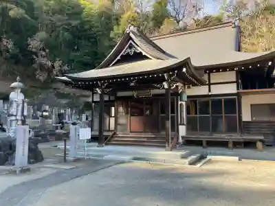 東光寺の{uncategorized: "未分類", other: "その他", undefined: "問題あり", building: "その他建物", grave: "お墓", sacred_gate: "鳥居", guardian: "狛犬", statue: "像", buddha: "仏像", history: "歴史", nature: "自然", garden: "庭園", animal: "動物", pagoda: "塔", temizu: "手水舎", mountain_gate: "山門・神門", sanctuary: "本殿・本堂", subordinate: "末社・摂社", art: "芸術", scenery: "景色", jizo: "地蔵", ema: "絵馬", goshuin: "御朱印", omikuji: "おみくじ", items: "授与品その他", amulet: "お守り", goshuincho: "御朱印帳", eats: "食事", festival: "お祭り", votive_dance: "神楽", shichigosan: "七五三参", wedding: "結婚式", experience: "体験その他", initially: "初詣", around: "周辺", anti_infection: "感染症対策"}