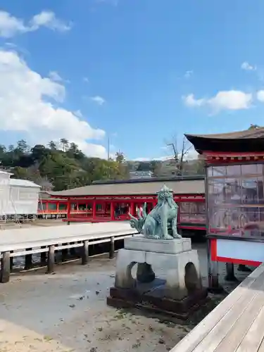 厳島神社の狛犬