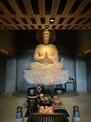 仙行寺の{uncategorized: "未分類", other: "その他", undefined: "問題あり", building: "その他建物", grave: "お墓", sacred_gate: "鳥居", guardian: "狛犬", statue: "像", buddha: "仏像", history: "歴史", nature: "自然", garden: "庭園", animal: "動物", pagoda: "塔", temizu: "手水舎", mountain_gate: "山門・神門", sanctuary: "本殿・本堂", subordinate: "末社・摂社", art: "芸術", scenery: "景色", jizo: "地蔵", ema: "絵馬", goshuin: "御朱印", omikuji: "おみくじ", items: "授与品その他", amulet: "お守り", goshuincho: "御朱印帳", eats: "食事", festival: "お祭り", votive_dance: "神楽", shichigosan: "七五三参", wedding: "結婚式", experience: "体験その他", initially: "初詣", around: "周辺", anti_infection: "感染症対策"}