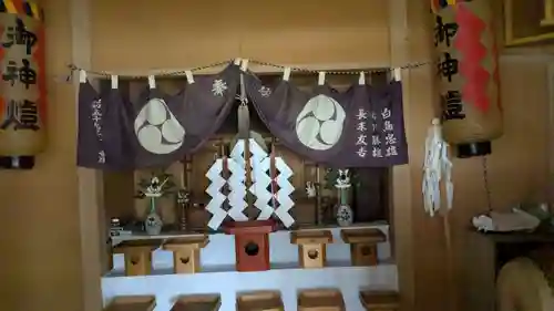 塩見神社の本殿・本堂