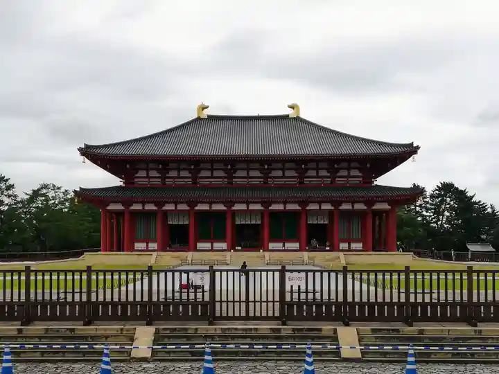 興福寺の本殿・本堂
