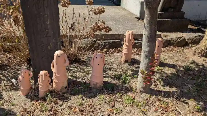 櫻岡大神宮の像