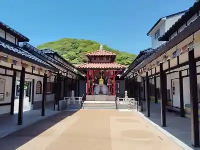 祈りの回廊亜細亜万神殿(兵庫県)