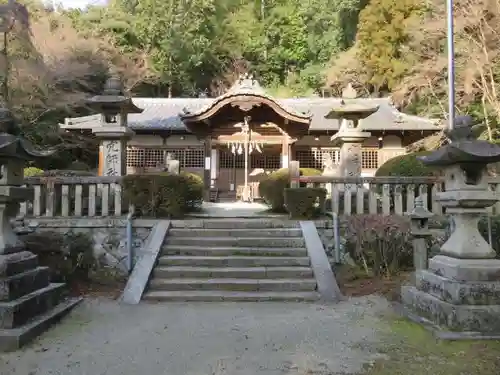 穴師坐兵主神社の本殿