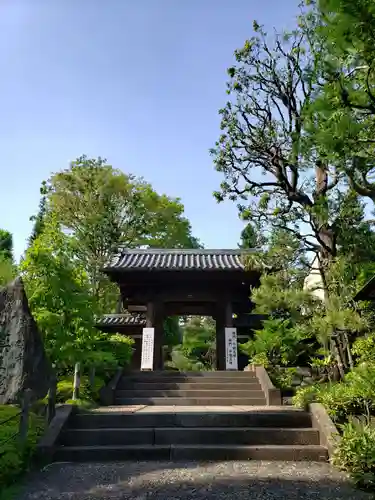 東長谷寺　薬王院の山門